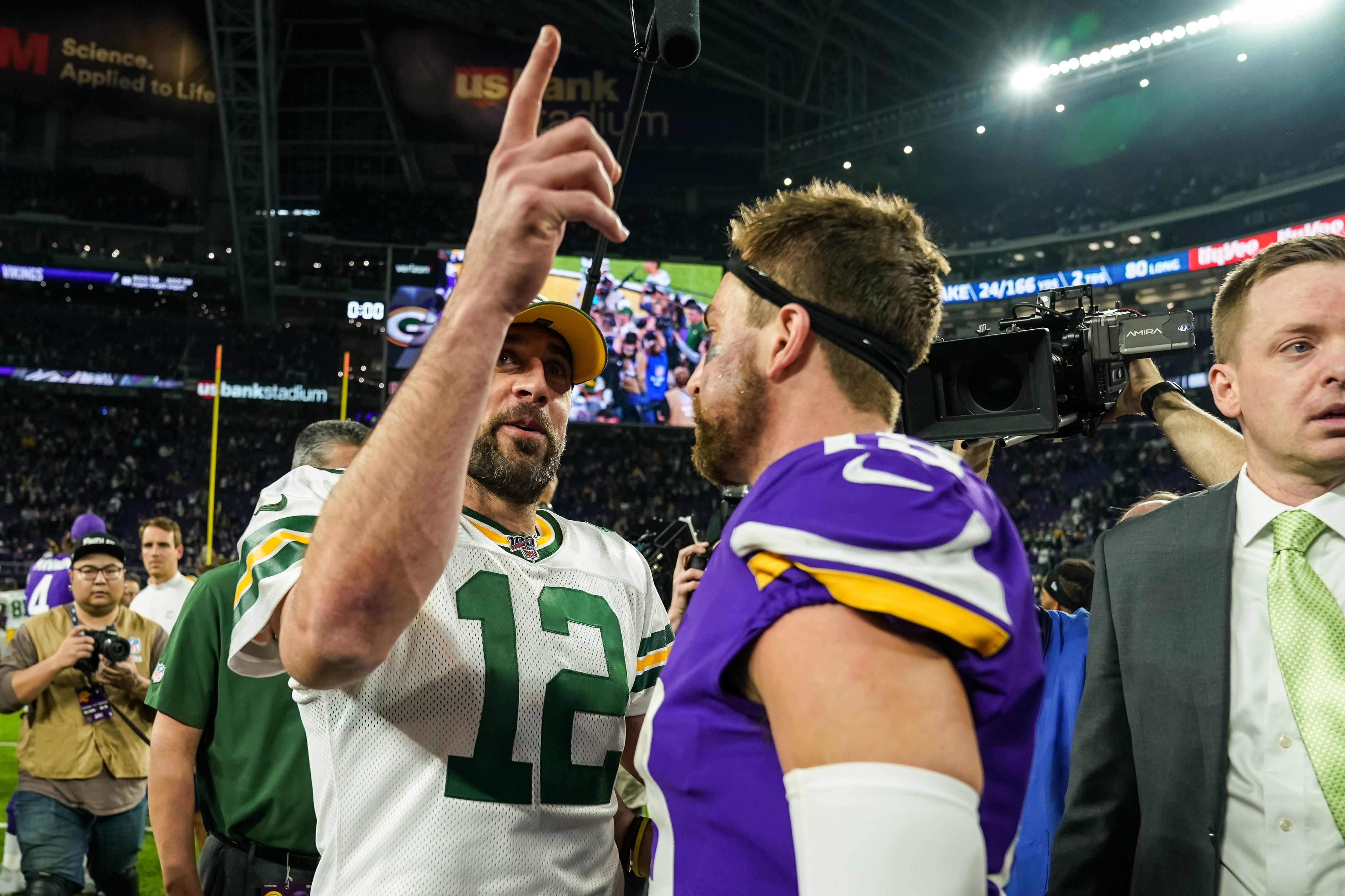 Aaron Rodgers and Adam Thielen