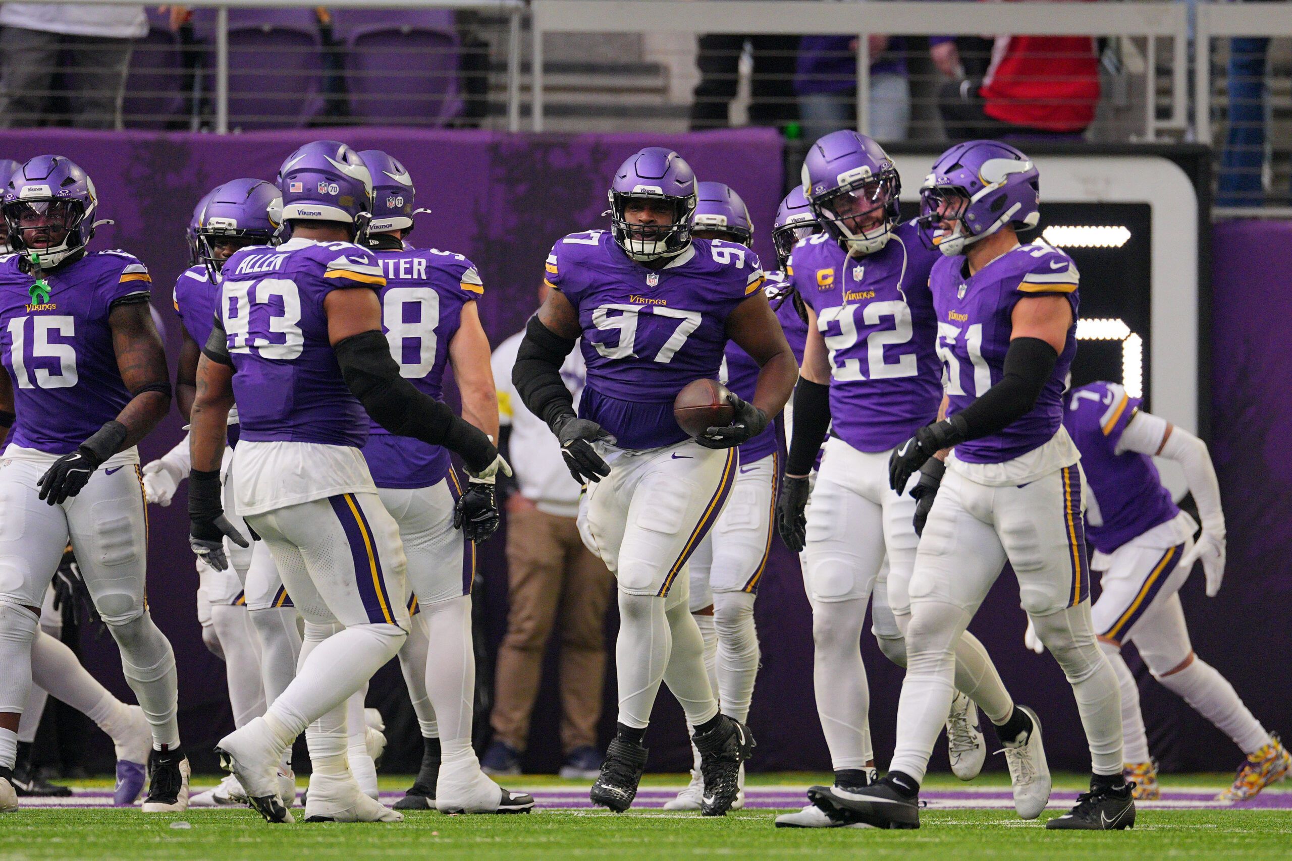 NFL: Washington Commanders at Minnesota Vikings