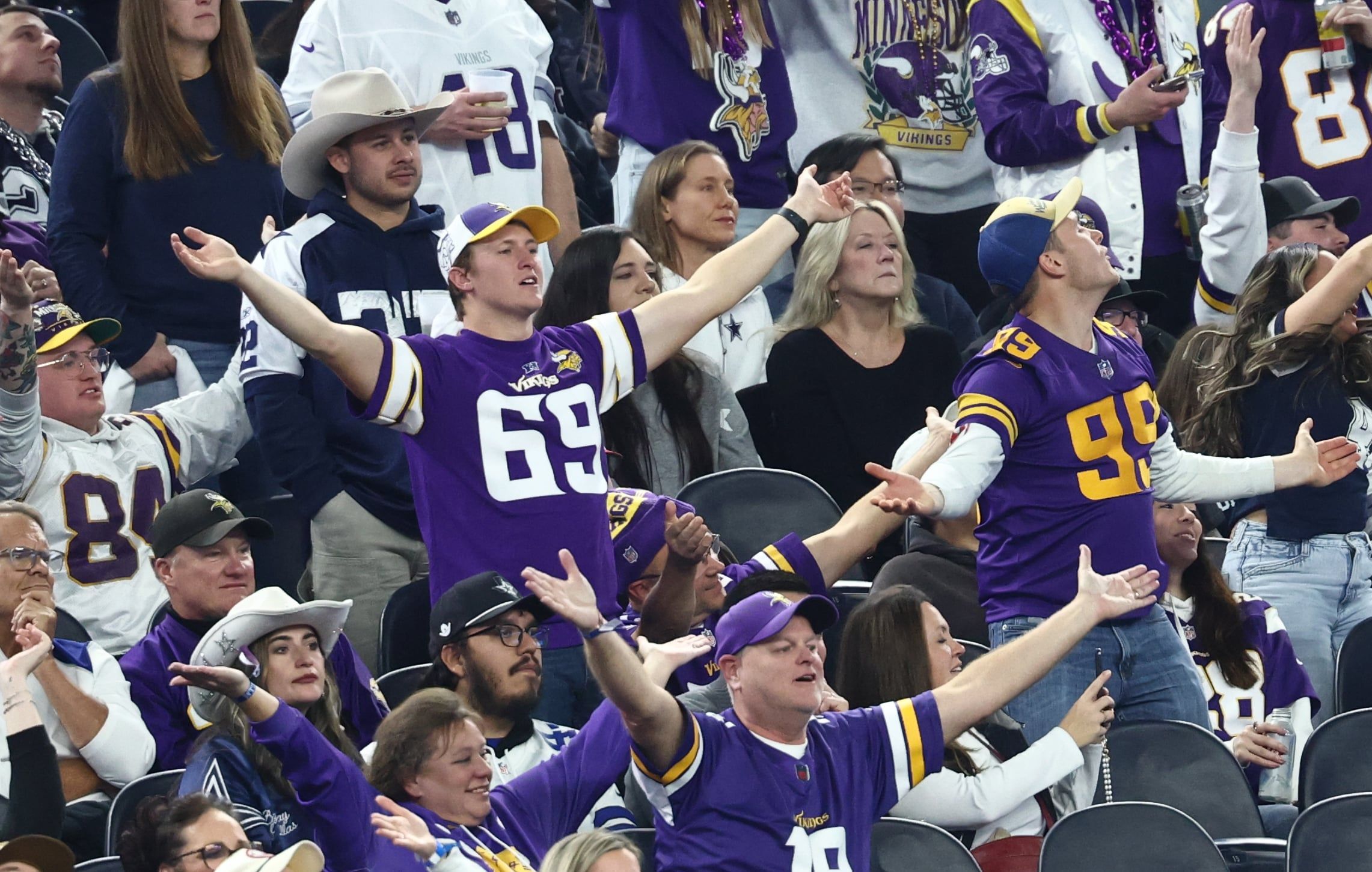 NFL: Minnesota Vikings at Dallas Cowboys