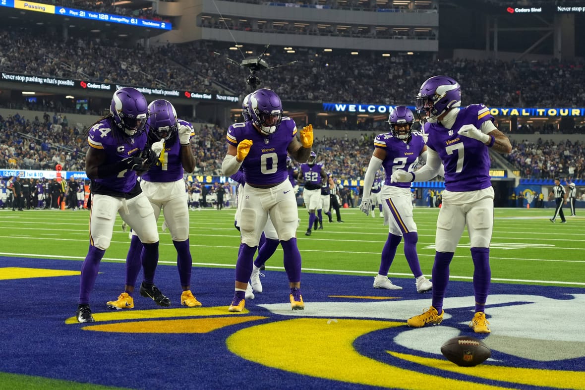 CBS Sports Names Free Agent the Vikings Can’t Afford to Lose