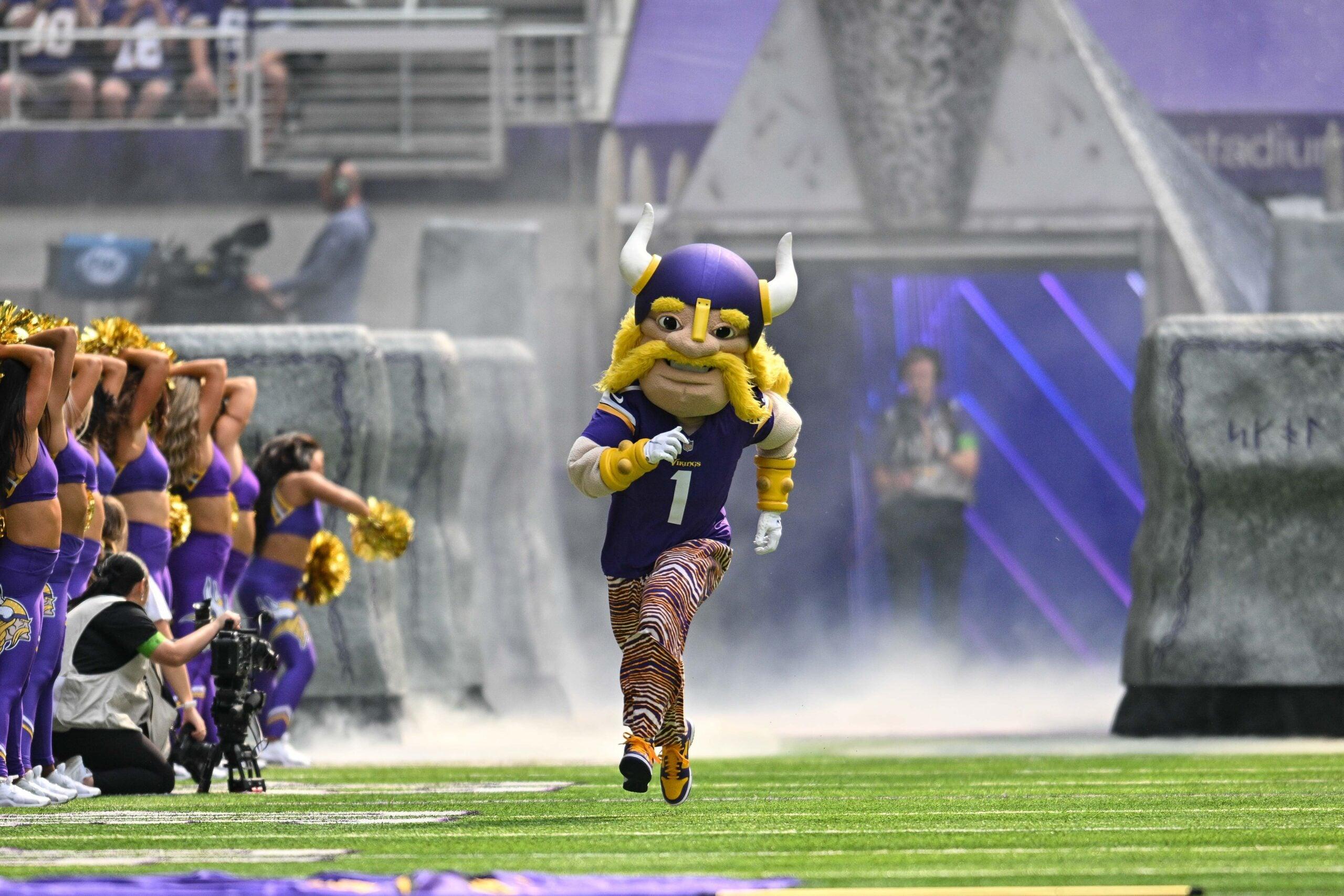 NFL: Los Angeles Chargers at Minnesota Vikings