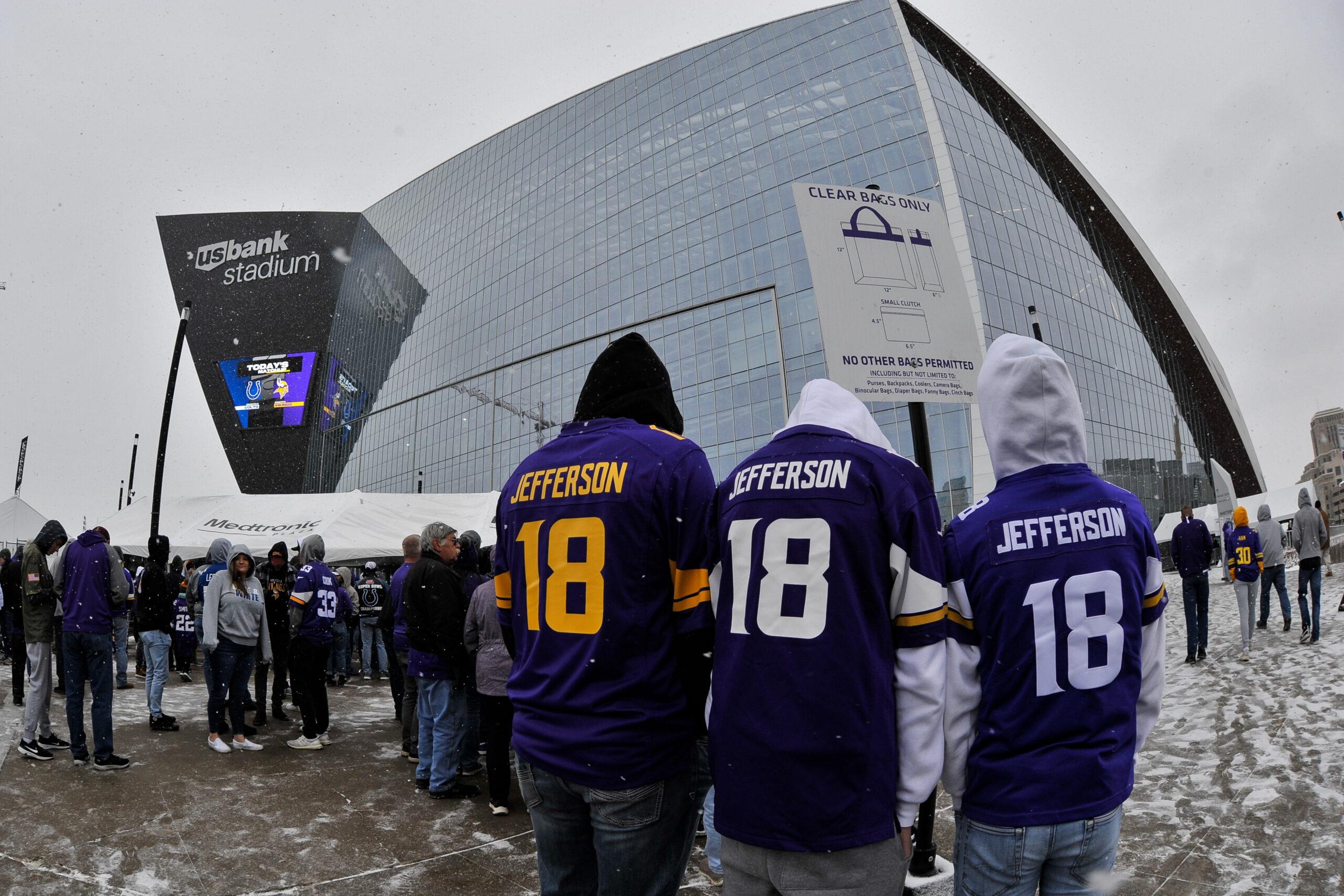 NFL: Indianapolis Colts at Minnesota Vikings