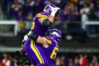 Questions Answered: The O'Neill Bad News, Vikings Top Need This Offseason, Chris Reed