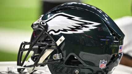 Eagles Place Starting LB on IR, List 4 Players on Tuesday Injury Report