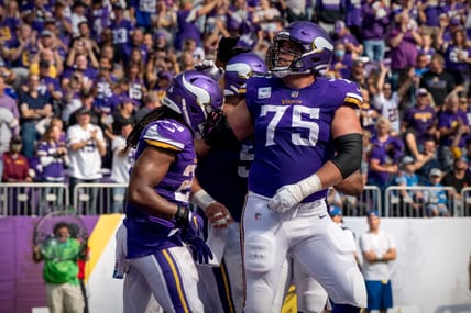 The Vikings Offensive Line Continues Up and Down Season