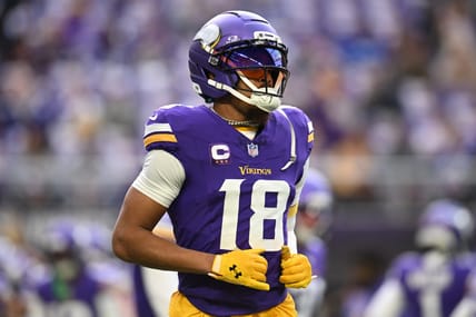 NFL: Washington Commanders at Minnesota Vikings
