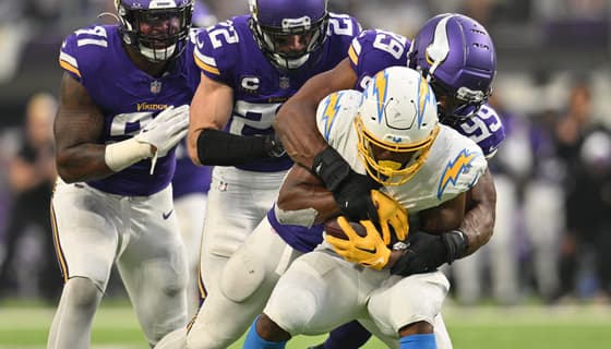 NFL: Los Angeles Chargers at Minnesota Vikings