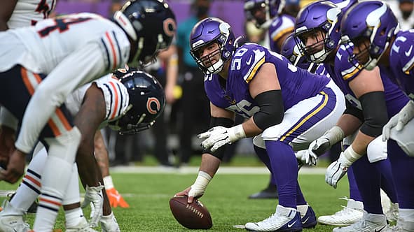 Vikings Favored by 5.5 Points over Bears in Week 18