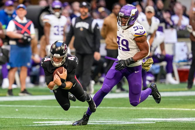 NFL: Minnesota Vikings at Atlanta Falcons