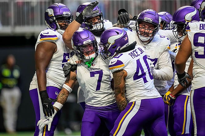 NFL: Minnesota Vikings at Atlanta Falcons