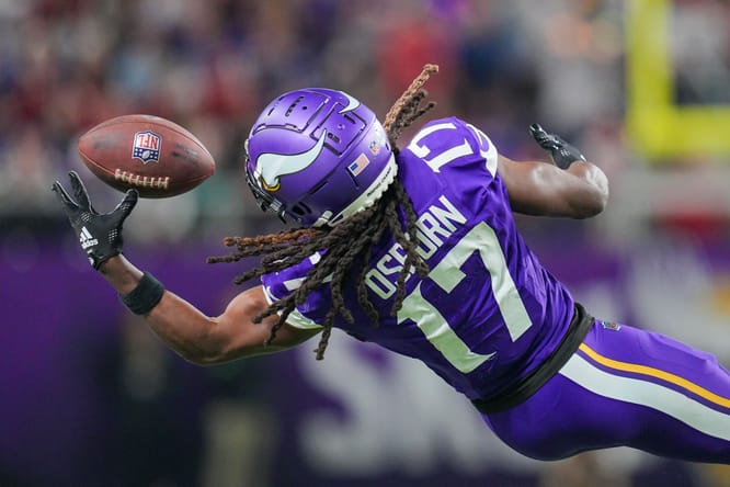 NFL: San Francisco 49ers at Minnesota Vikings