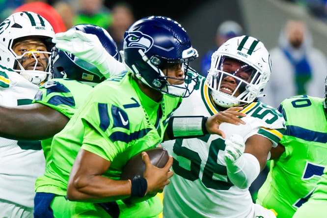 NFL: Green Bay Packers at Seattle Seahawks