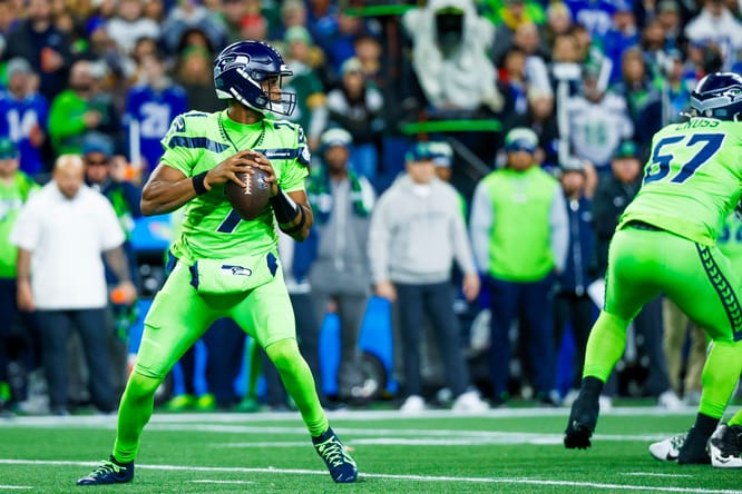 NFL: Green Bay Packers at Seattle Seahawks