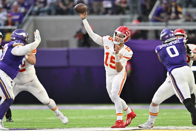 NFL: Kansas City Chiefs at Minnesota Vikings