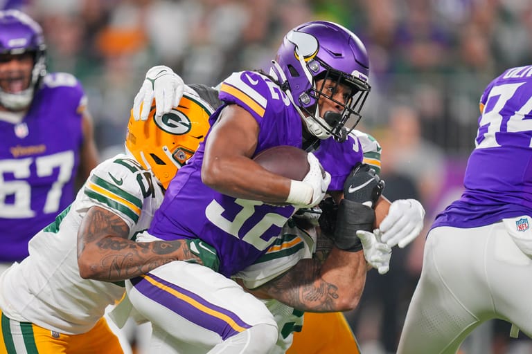 NFL: Green Bay Packers at Minnesota Vikings