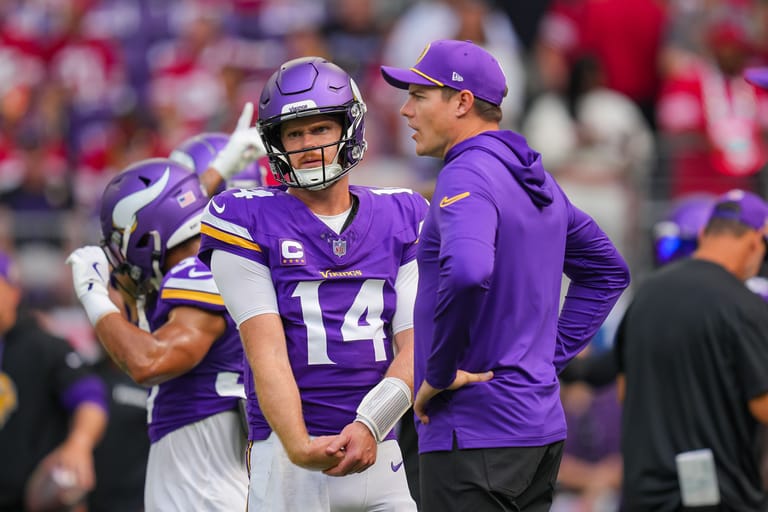 NFL: San Francisco 49ers at Minnesota Vikings