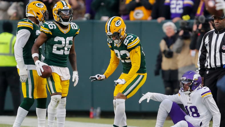 NFL: Minnesota Vikings at Green Bay Packers
