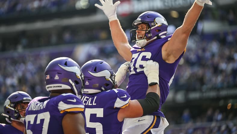 NFL: Arizona Cardinals at Minnesota Vikings