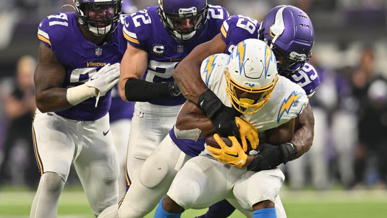 NFL: Los Angeles Chargers at Minnesota Vikings
