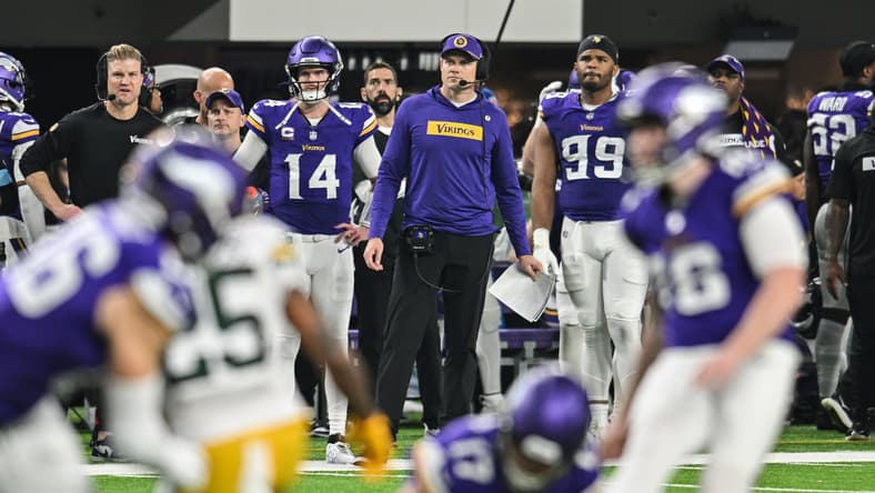NFL: Green Bay Packers at Minnesota Vikings