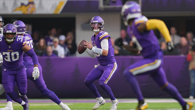 NFL: Chicago Bears at Minnesota Vikings