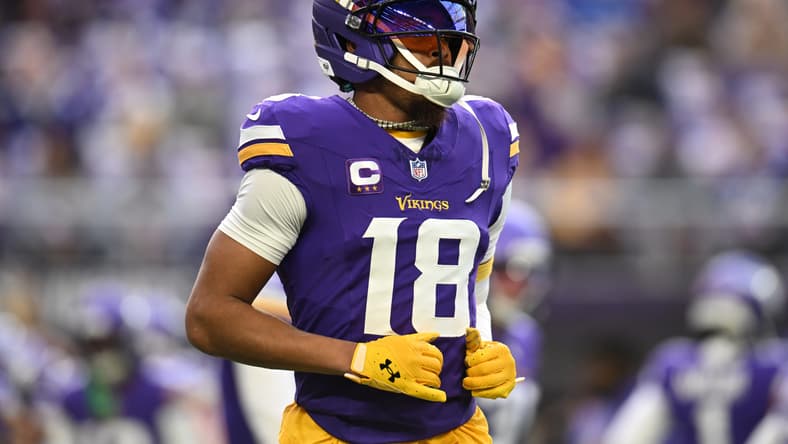 NFL: Washington Commanders at Minnesota Vikings