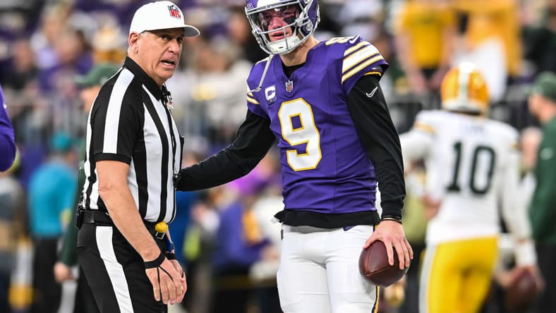 NFL: Green Bay Packers at Minnesota Vikings