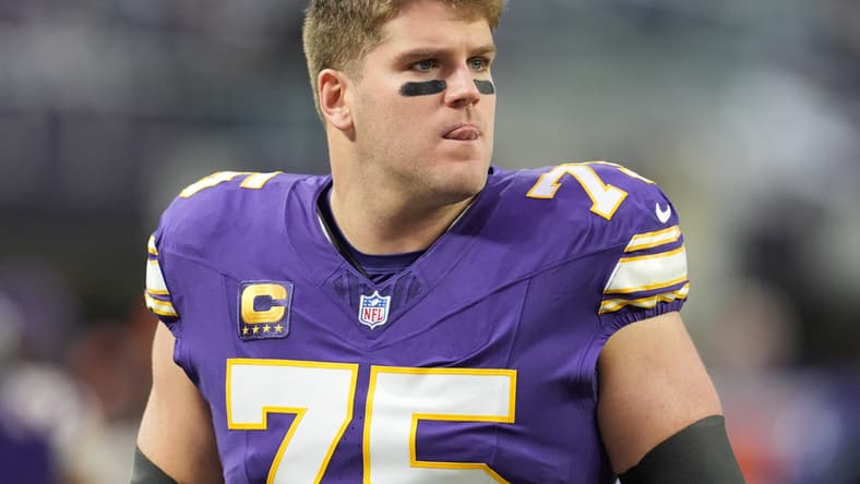 NFL: Green Bay Packers at Minnesota Vikings