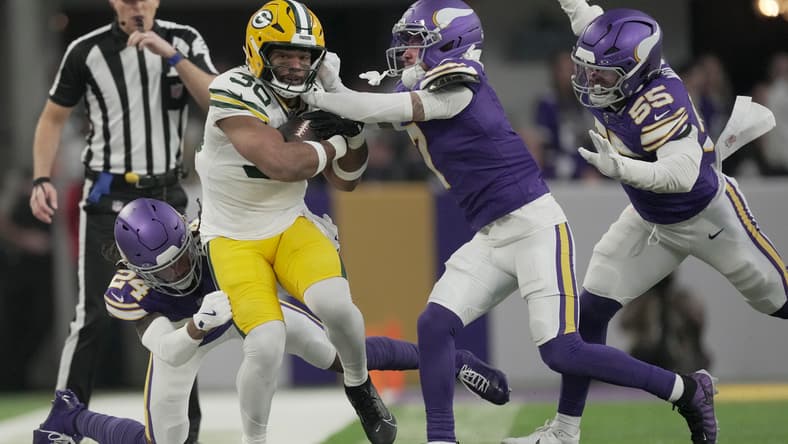 NFL: Green Bay Packers at Minnesota Vikings