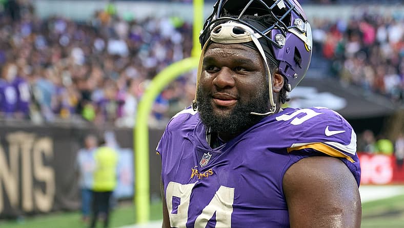 The Vikings Seem Likely to Lose 2 Veteran Defenders in Free Agency