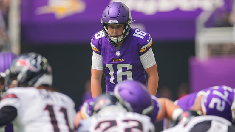 NFL: Houston Texans at Minnesota Vikings