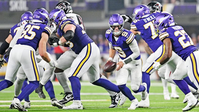 NFL: Atlanta Falcons at Minnesota Vikings