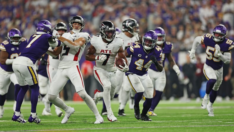 NFL: Atlanta Falcons at Minnesota Vikings