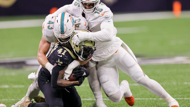 jaelan phillips miami dolphins minnesota vikings
