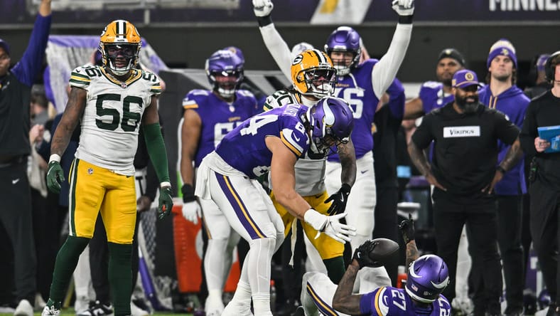 NFL: Green Bay Packers at Minnesota Vikings