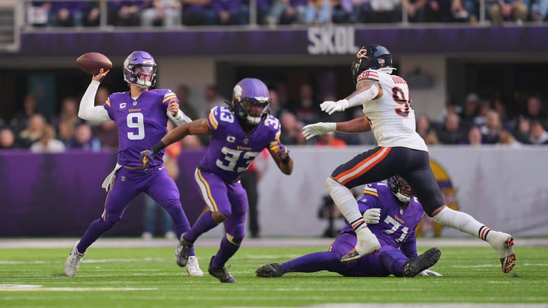 NFL: Chicago Bears at Minnesota Vikings