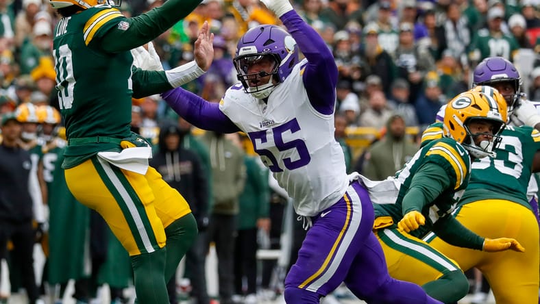 NFL: Minnesota Vikings at Green Bay Packers
