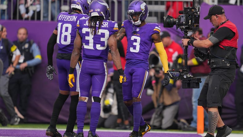 NFL: Chicago Bears at Minnesota Vikings