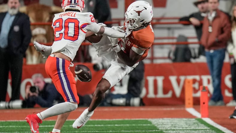 NCAA Football: CFP National Playoff First Round-Clemson at Texas