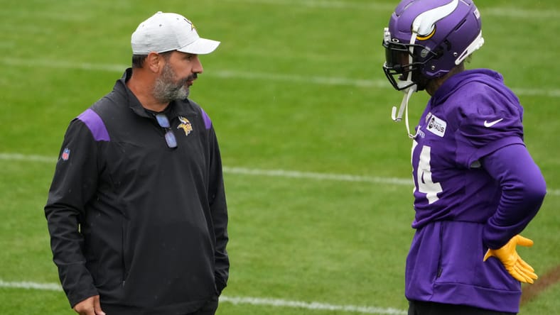 brian angelichio vikings