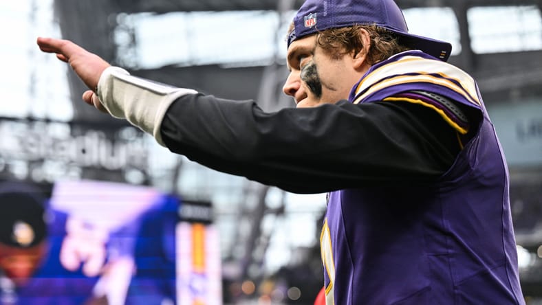 NFL: Green Bay Packers at Minnesota Vikings