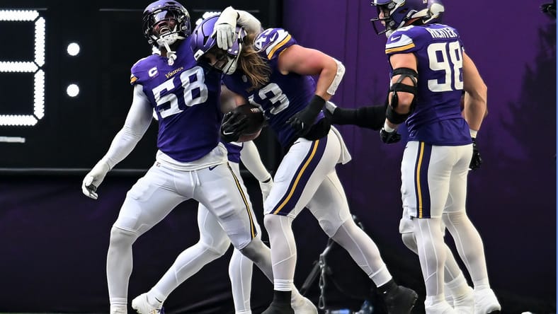 NFL: Washington Commanders at Minnesota Vikings