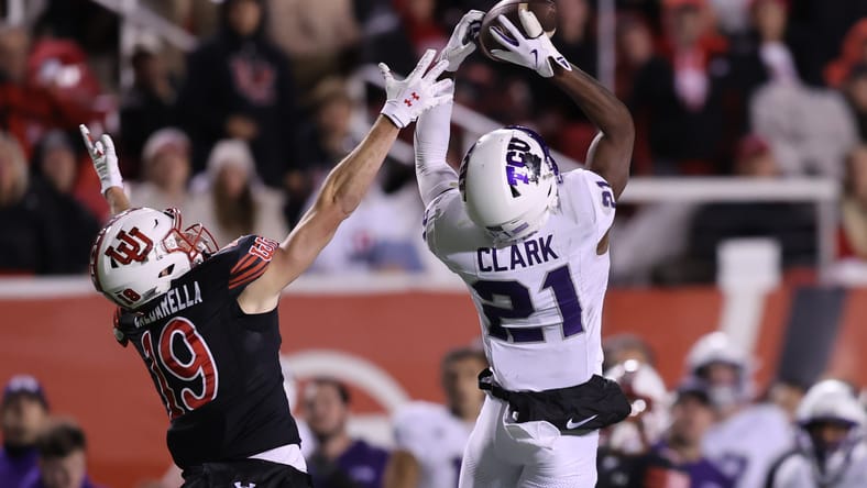 vikings brian flores bud clark