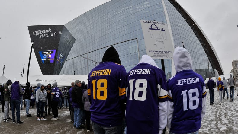 NFL: Indianapolis Colts at Minnesota Vikings