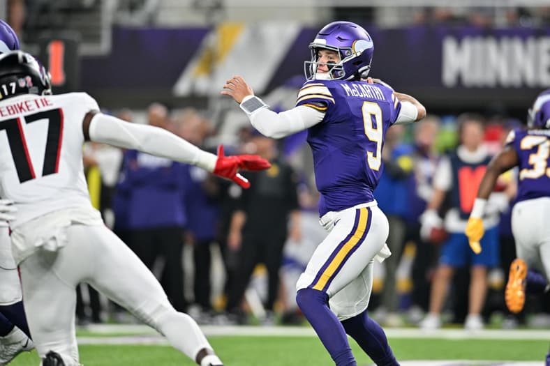 NFL: Atlanta Falcons at Minnesota Vikings