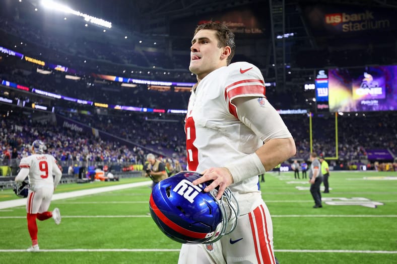 The Latest Daniel Jones Contract News Should Worry Vikings Fans