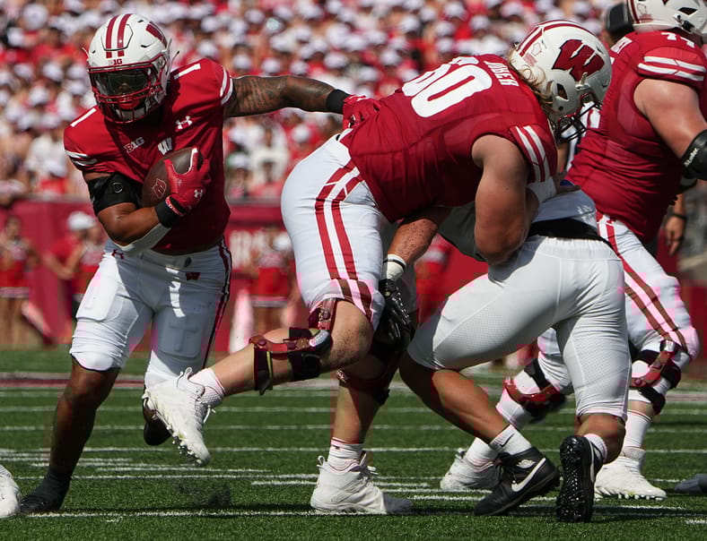 NCAA Football: Buffalo at Wisconsin