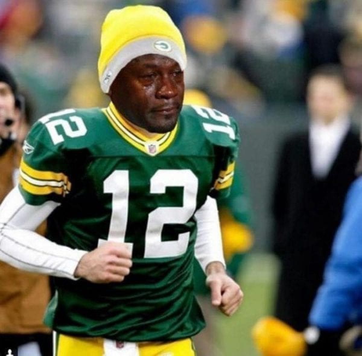 Aaron Rodgers once again proves he can't handle losing to the