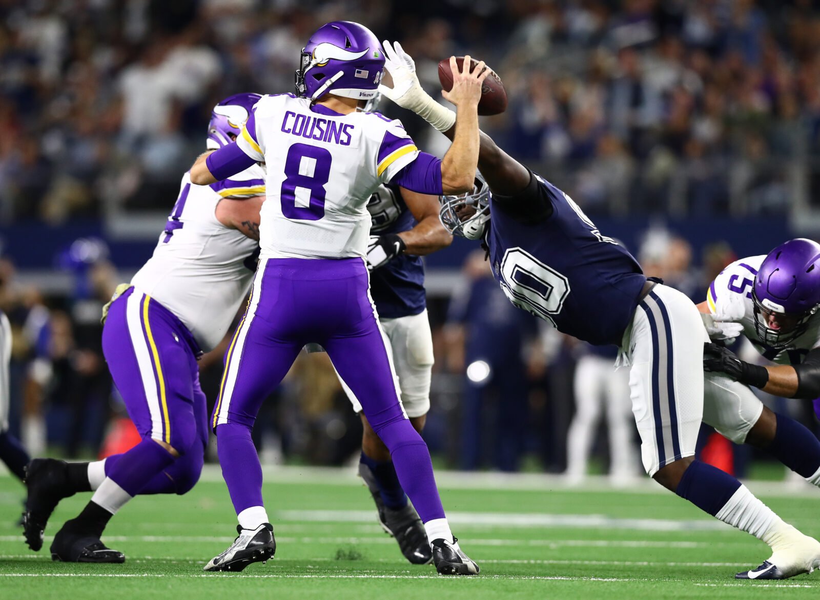 Minnesota Vikings safety Xavier Woods plays against the Dallas