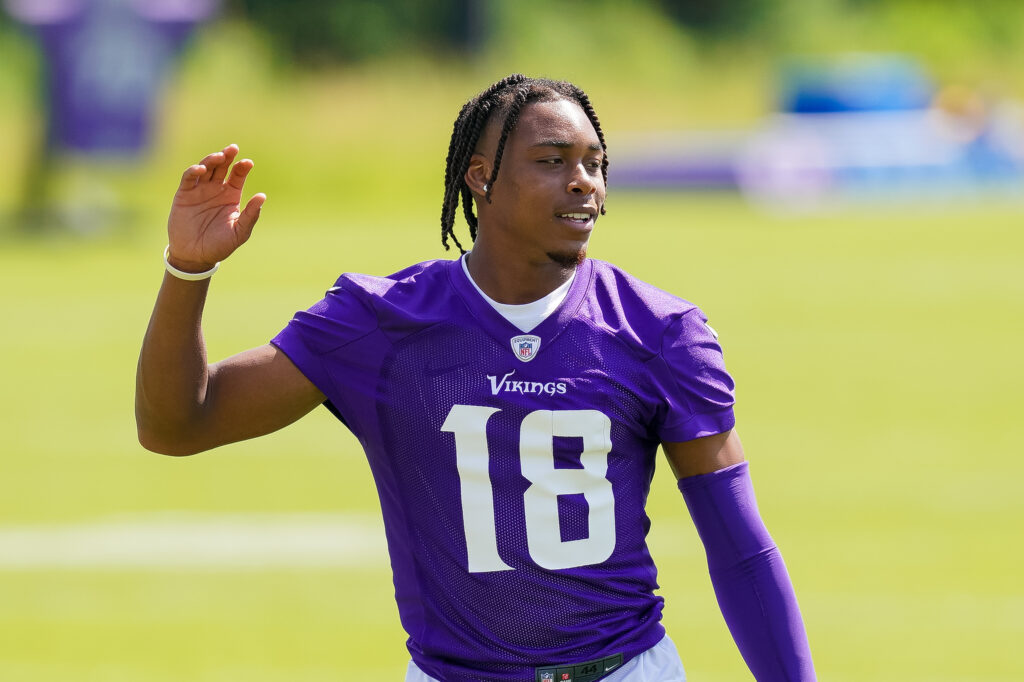 Two Vikings stars make PFF's list of NFL's top 25 players under 25 - Sports  Illustrated Minnesota Vikings News, Analysis and More